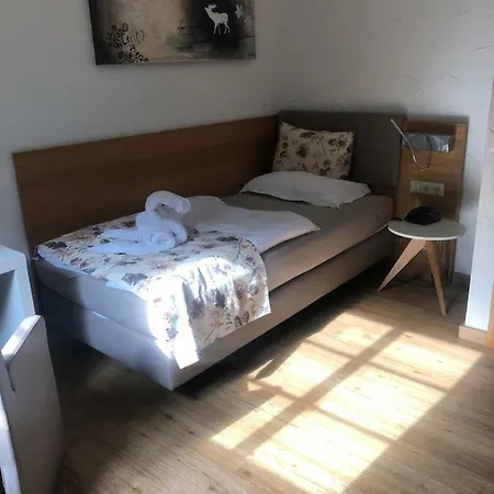 מלון & Gastropark Loemuehle 3*