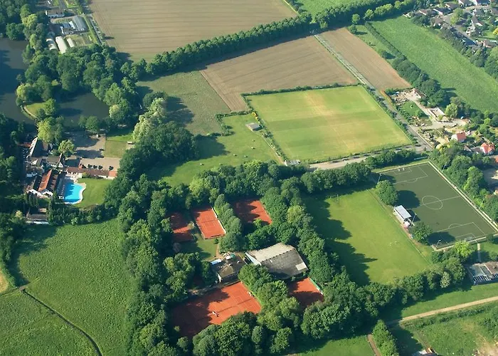 ホテル & Gastropark Loemuehle 3*